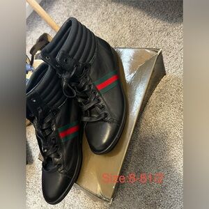 Black High-Top Women Shoes with Red and Green Stripes